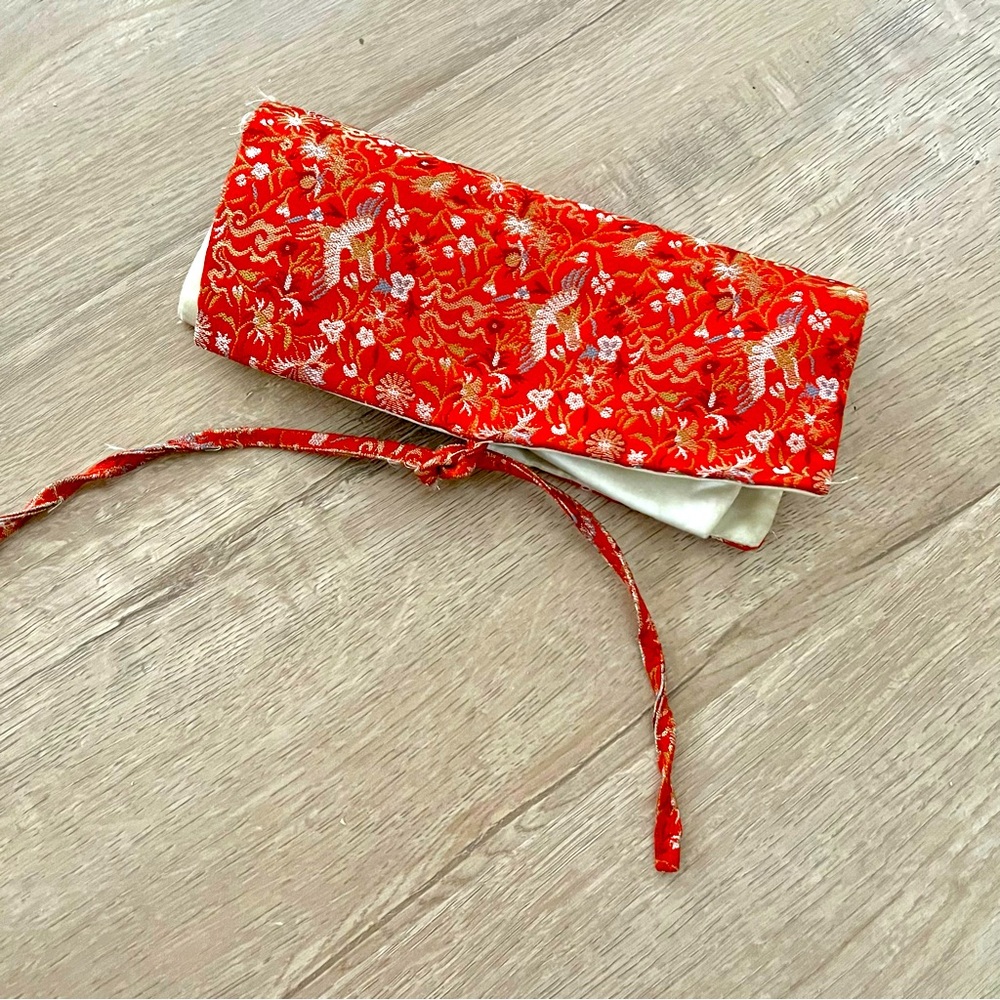 Vintage Asian 100%‎ Silk Travel Jewelry Roll Zippered Compartments Pouch Storage
